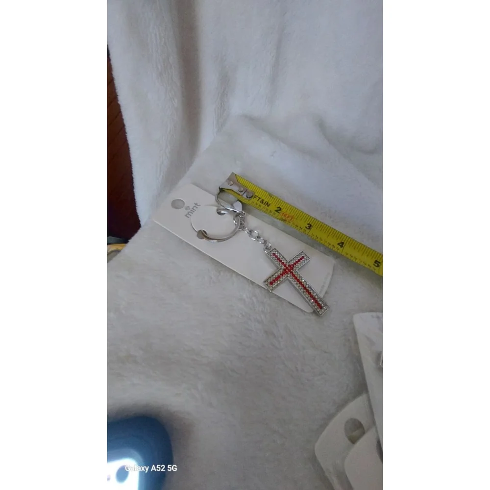 Red Rhinestone Cross Keychain - Picture 3 of 3